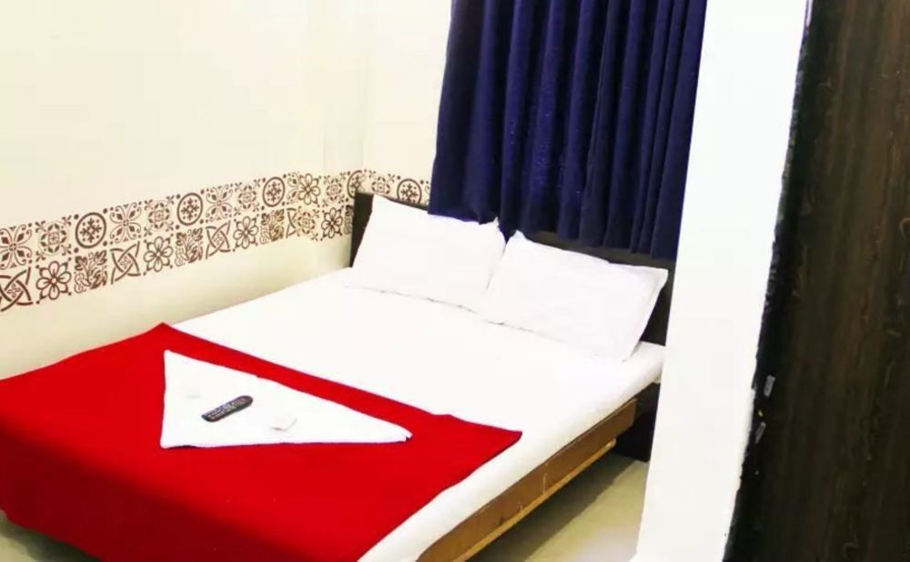 Oyo 49867 Hotel Kalpana Residency Mumbai Ngoại thất bức ảnh