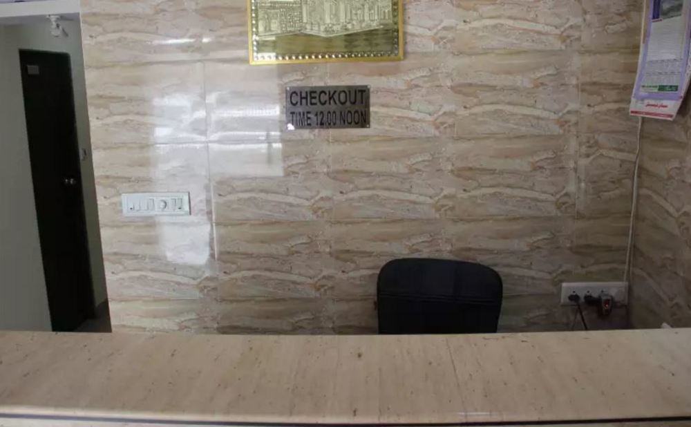 Oyo 49867 Hotel Kalpana Residency Mumbai Ngoại thất bức ảnh